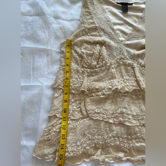 Venezia Cream/Beige Sleeveless Lace Blouse - Picture 8 of 12